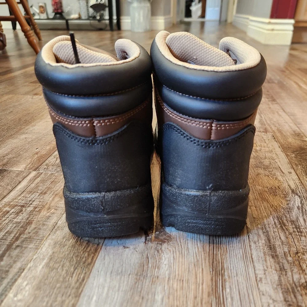Avenger work boots